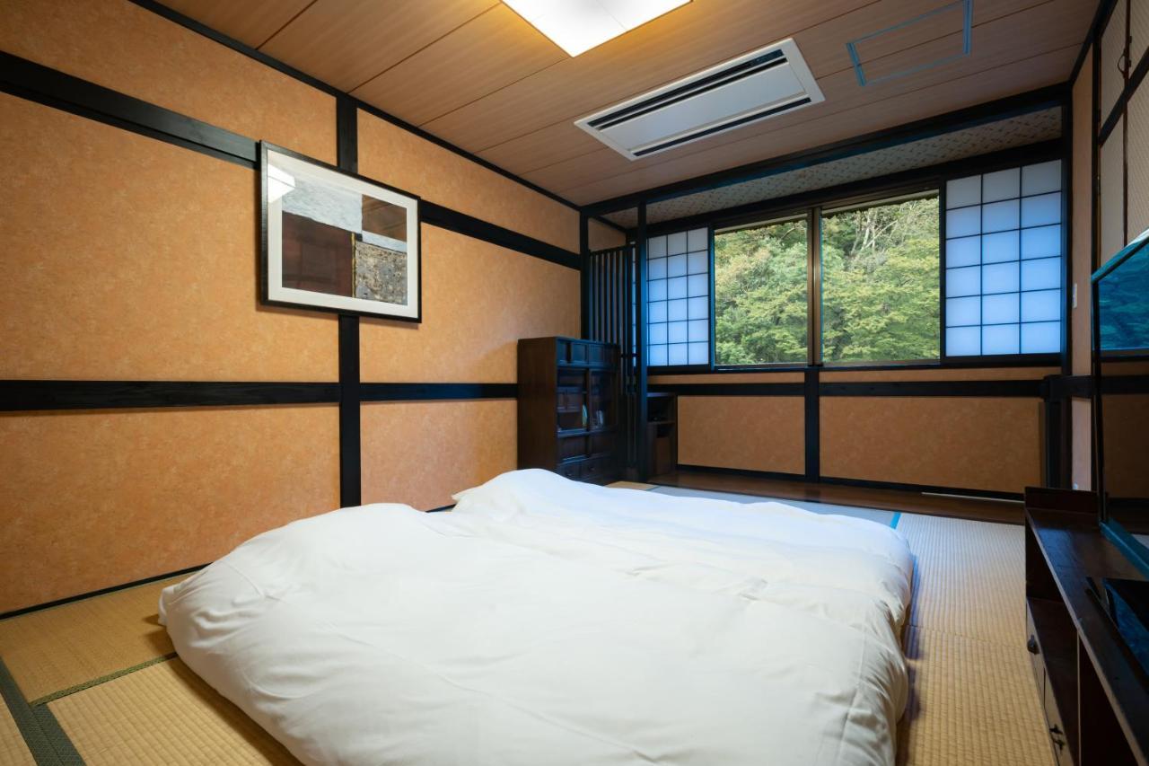 Onsen Guest House Tsutaya Hakone Exterior foto